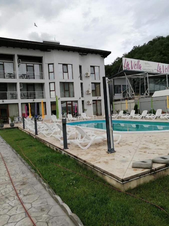 Vila Hercules Dubova Esterno foto