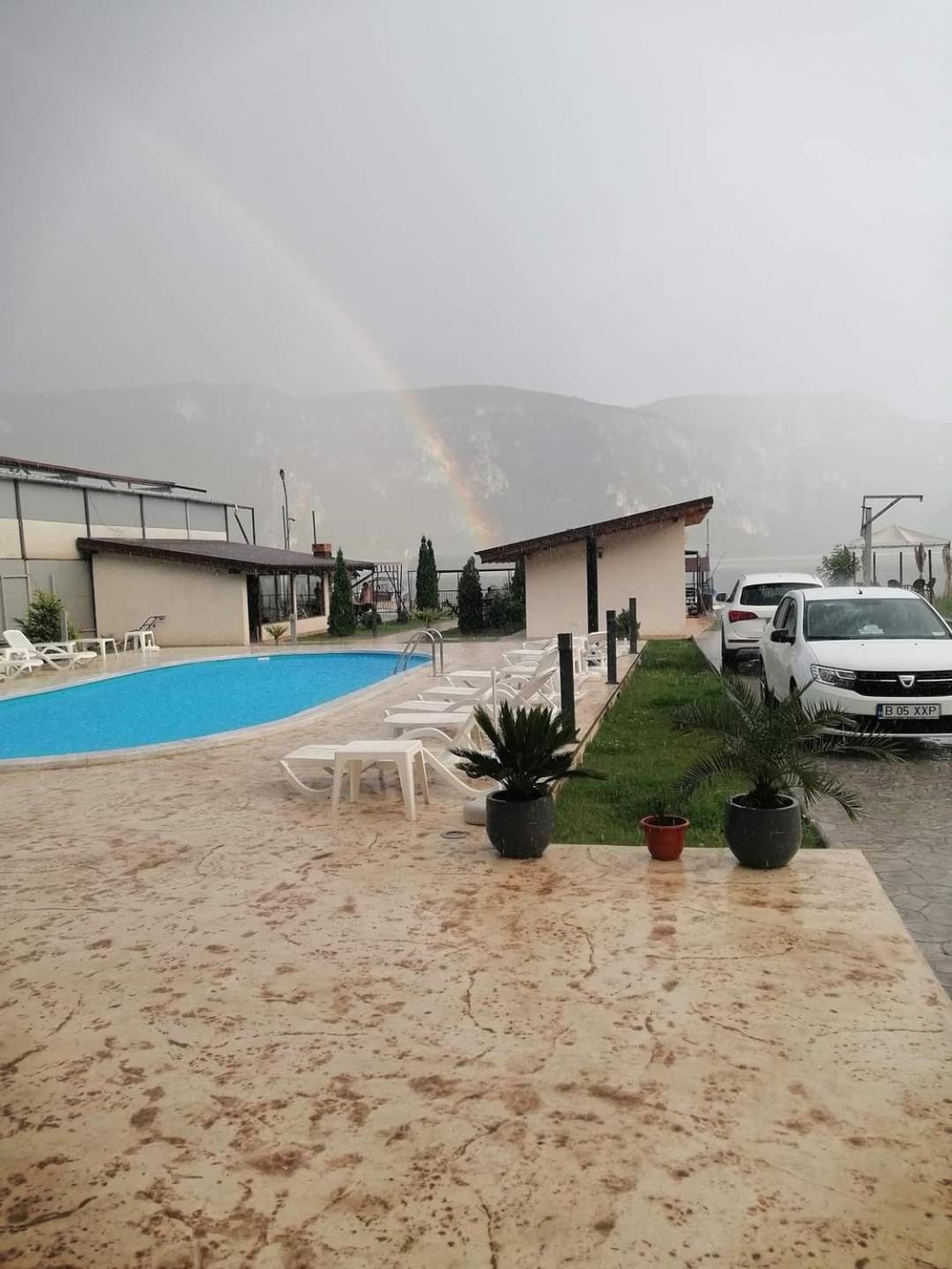 Vila Hercules Dubova Esterno foto